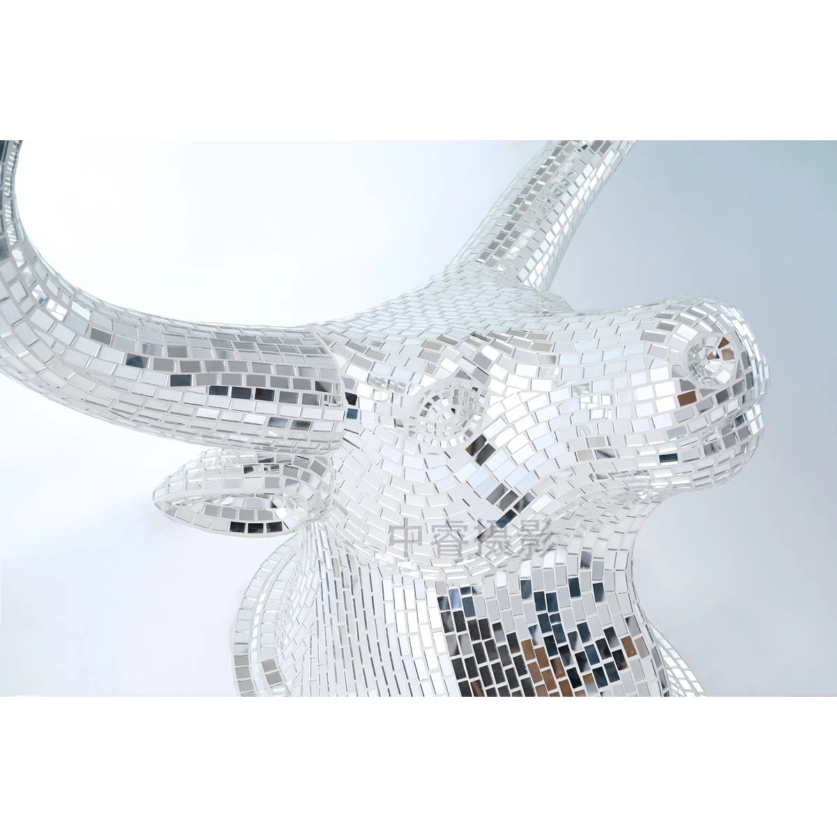 Wall Street Fighting Bull Sculpture Wall Décor