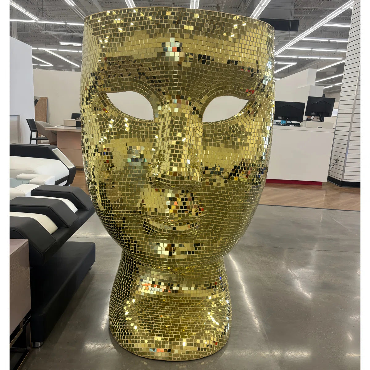 Sapphire Mask Chair