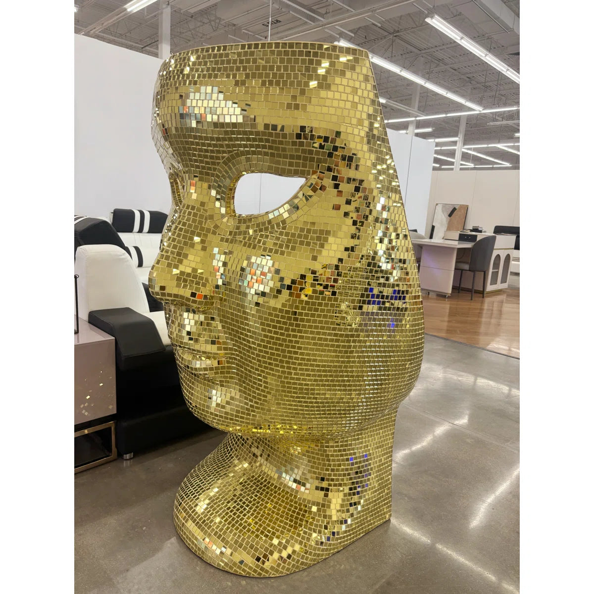 Sapphire Mask Chair