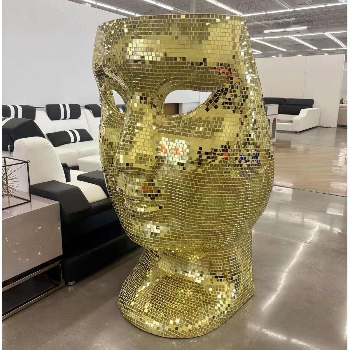 Sapphire Mask Chair